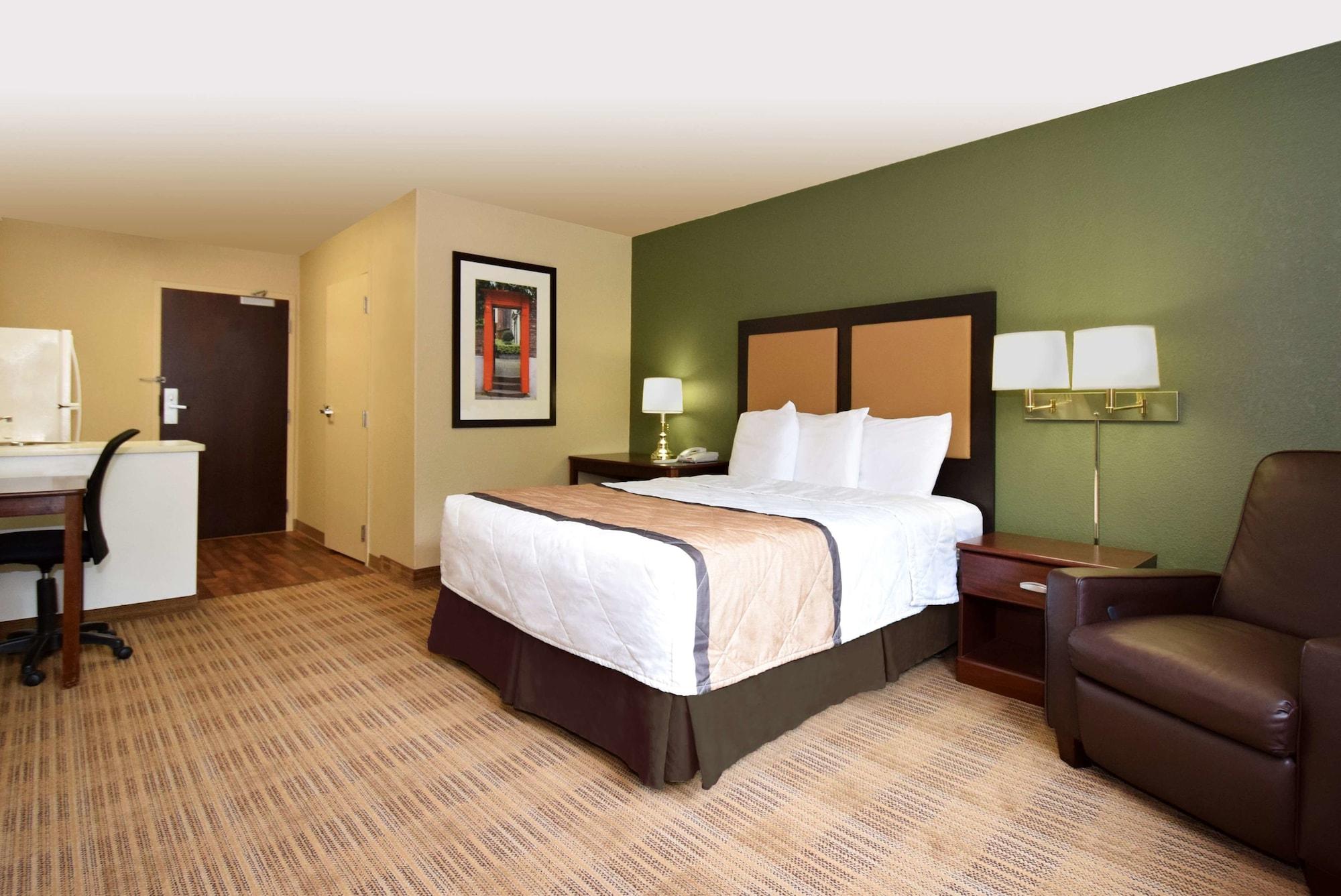 Extended America - Foxboro - Hotel