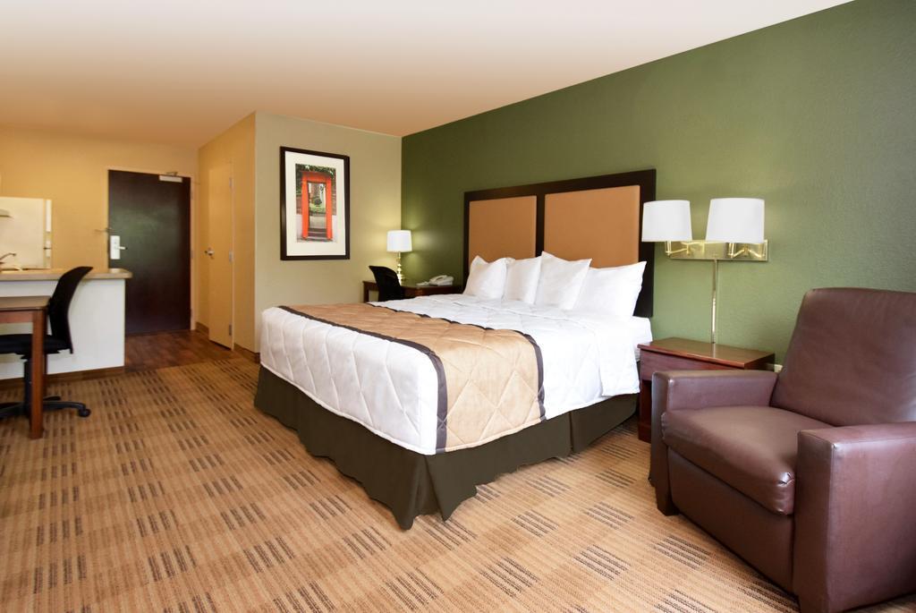 Extended America - Foxboro - Hotel Norton